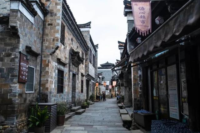 高铁1.5h！这座人少好玩无敌好吃的浙江名城，也免门票啦