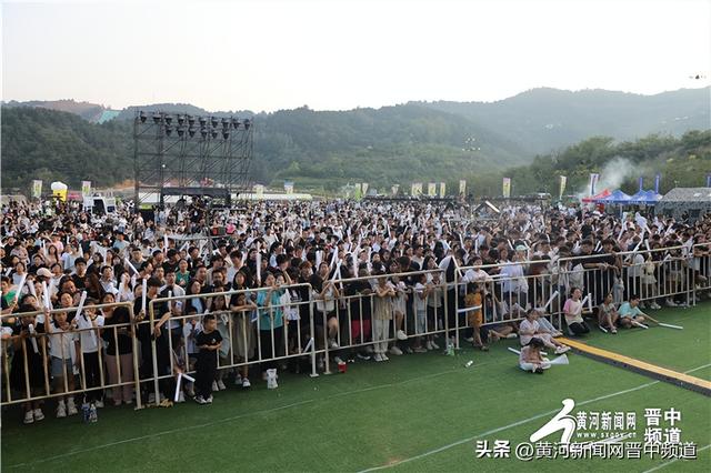 昔阳崇家岭森林嘉年华圆满落幕​：森林中“嗨唱”引爆消费热潮