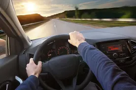 为什么有人开车超累，有人却爽歪歪？内行人，一语道破！图片