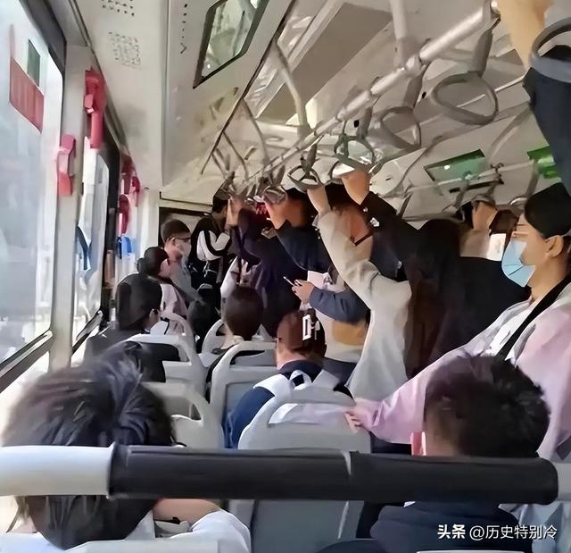 80岁老人性骚扰后续：官方通报监控曝光，女子再发声，真相太恶心