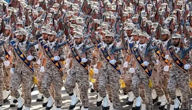 美国大兵压境	，以为吃定了伊朗？危急时刻，北京迎来一位特殊客人