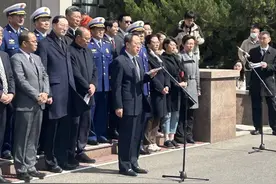中国向缅甸提供1亿人民币救灾援助图片