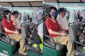 天后王菲与谢霆锋现身香港机场，亲密互动甜煞众人图片