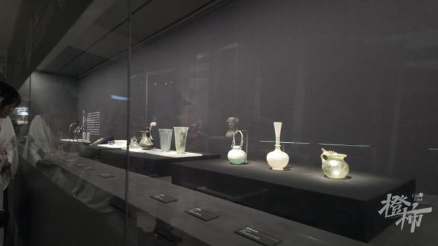 AI结合实景，模拟火山爆发如何摧毁一座城市？杭州有一场文物展带你回到公元79年灾难现场