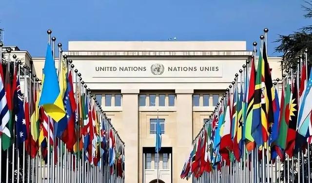 高市早苗当众送中国两句话，日本的最大帮手到位！她已做最坏打算