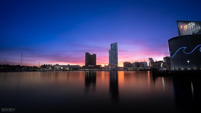 景致记录：美国巴尔的摩，狄更斯住过最舒服旅馆，看了两座纪念碑