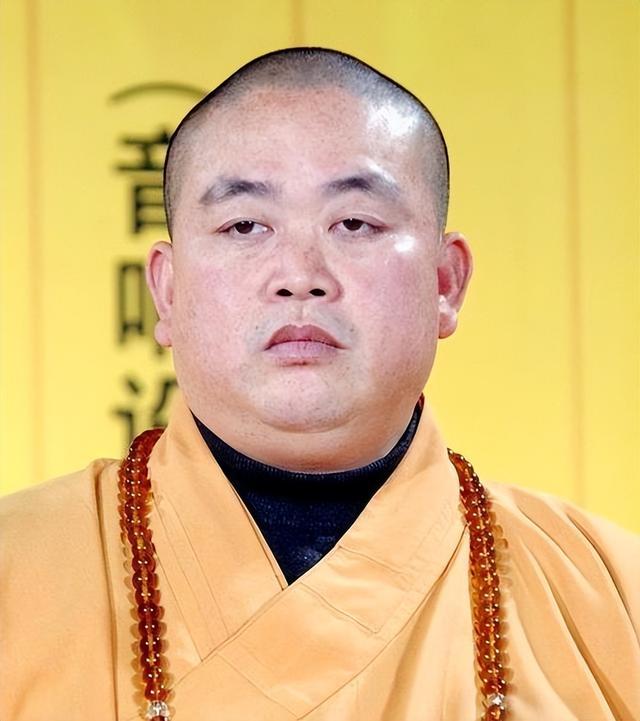 李湘做梦也想不到，释永信刚塌房，自己就因一张“黑丝照”被牵连