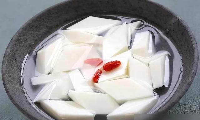不焯水等于在“服毒”？以下几类蔬菜再懒也要焯水，你焯水了吗？
