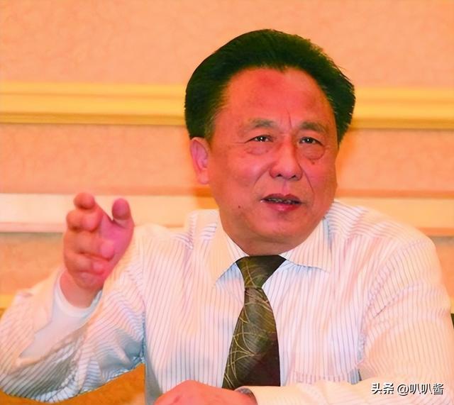 包养10位情妇，睡觉翻牌生下11个私生子，76岁还在拼命生娃！