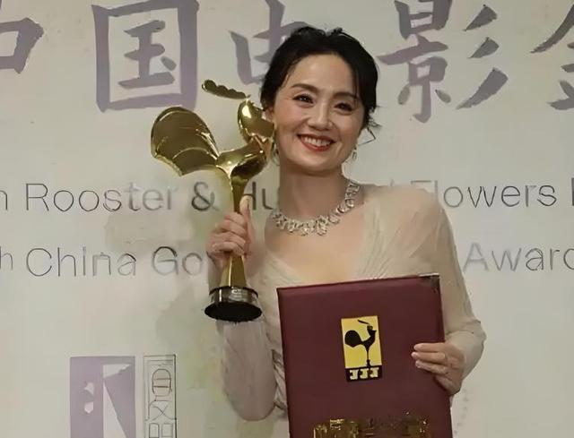 结婚19年痛失爱妻，辛柏青近况引人担忧	，好友透露：不见任何人