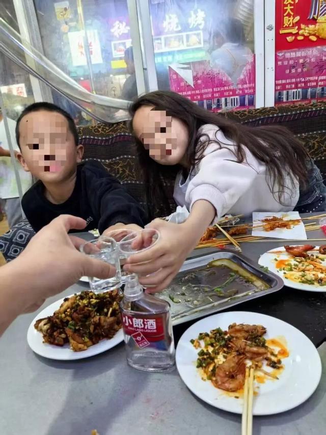 离婚冷静期第2天，男子毒杀儿女后发合影写“最后的狂欢”，发1600字遗书！