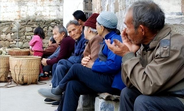 中国将迎人口死亡高峰！22年1041万，23年1100万，去年死亡多少？