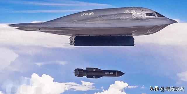 2100枚核弹24小时待命，张召忠曾发出警告：一旦开战，无处可逃