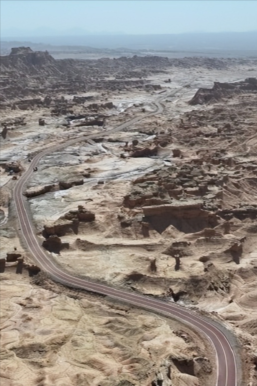 1条国道，全长10065公里，万千极致景观！50+自驾达人的终极梦想