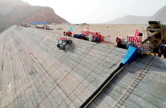 新疆在建的最大水库：蓄水11.7亿立方米，年发电量19亿度！