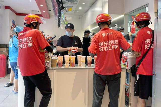 京东为何退出外卖大战？刘强东说只赚5%！美团：阿里已亏1500亿