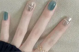 日常显白猫眼短甲图片