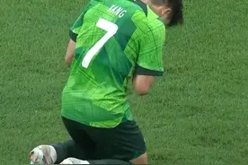 5-6！五万人见证，足协杯四冠王主场轰然倒下！山东泰山闯进四强图片