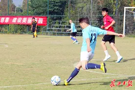 16支球队400人参赛！农民类足球赛一样精彩图片