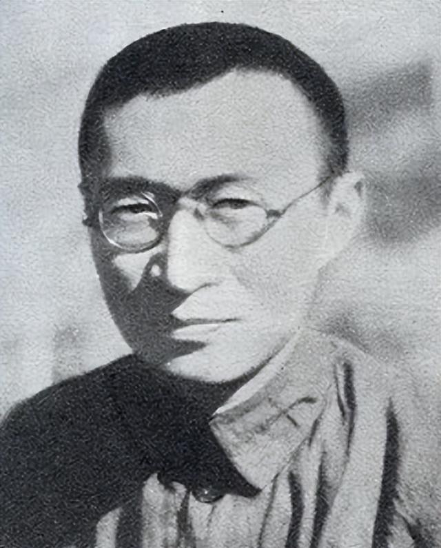 古人指出北平建都有巨大弊端，毛主席也犹豫，一高人帮他下定决心