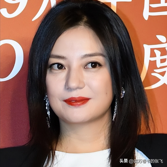 封杀四年，49岁赵薇突传消息，因胃癌去世传闻5个月前就真相大白