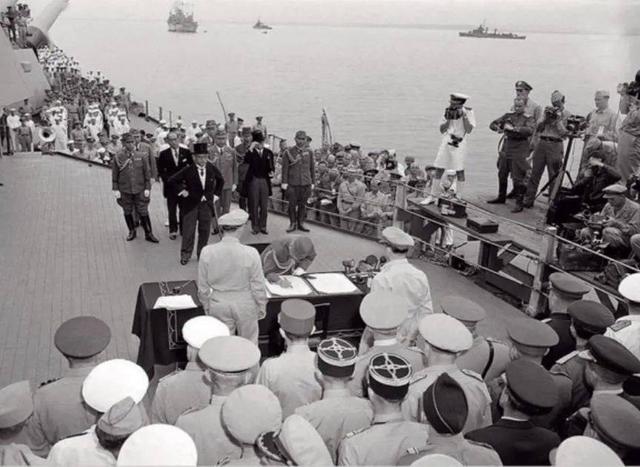 高市早苗拒绝撤回言论，中国有权在日本驻军，解放军四字严正回应