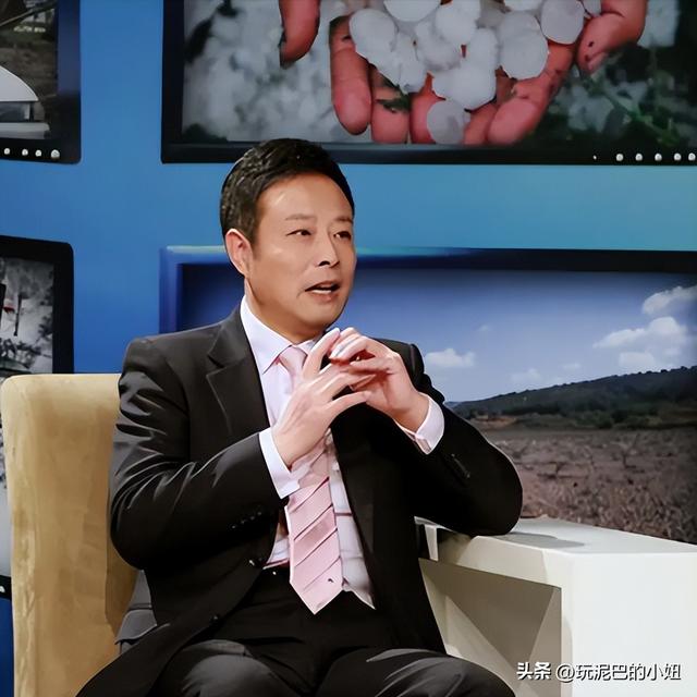 没想到，主持央视天气预报将近30年的宋英杰，竟是兼职“临时工”