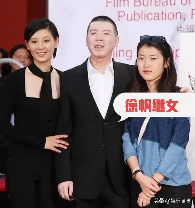 徐帆做梦也没料到！丁克了大半辈子，19岁的养女却和冯小刚很像