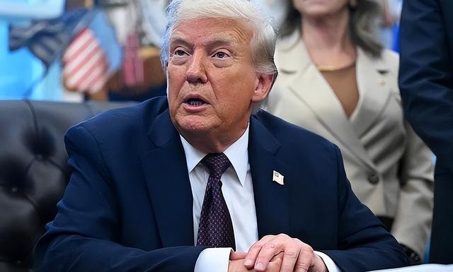 日本考虑驱逐中国领事？解放军舰队起航，美俄罕见一致向中国示好