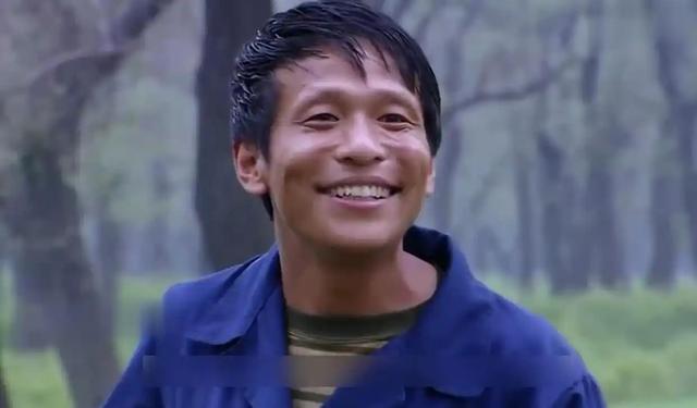 牡丹花下死，做鬼也风流！如今，谁也劝不了“抛妻娶粉”的宋小宝