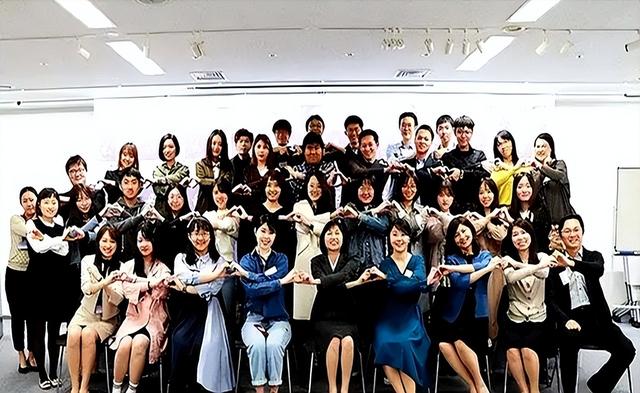 日本砸560亿破坏北京阅兵，中方军报下场，不会再忍，日本听好
