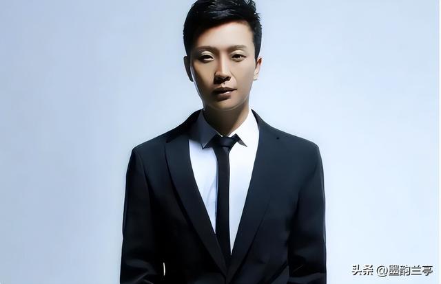 这一次，47岁的“跳梁小丑”李玉刚	，如今已彻底走上了另一条道路