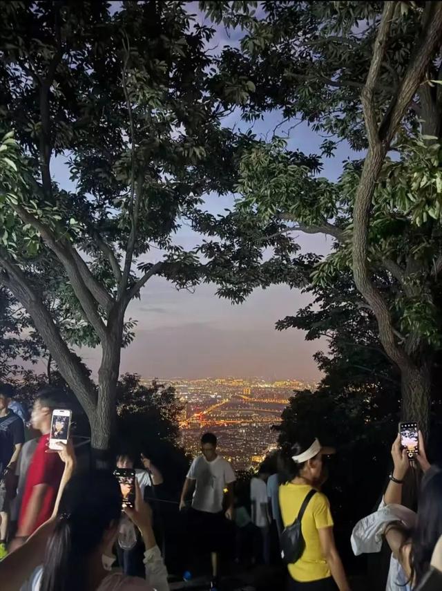 营业到24点！无锡这个地方晚上太热闹了！