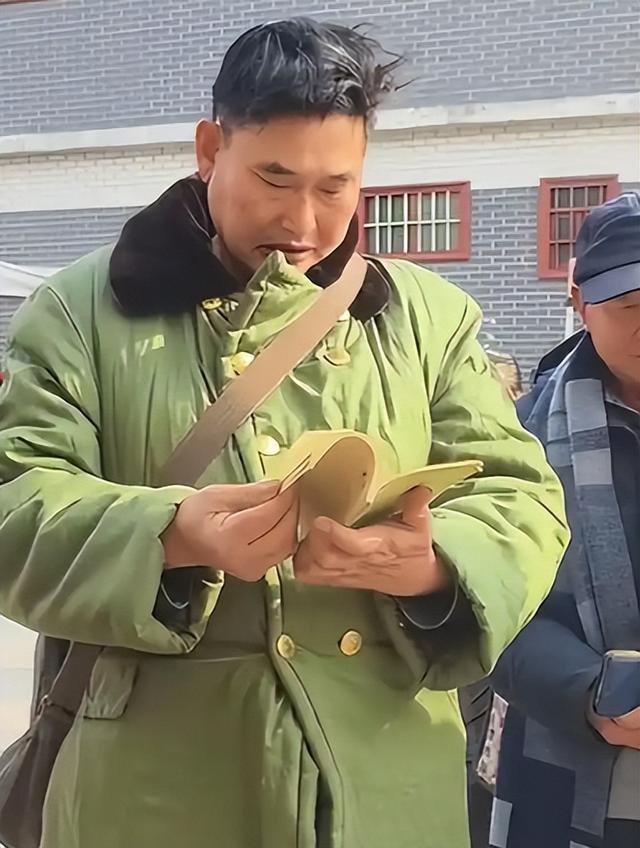 于文华也没想到，大衣哥爆红14年后，如今终于过上了理想生活