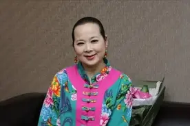 曾经被认为活不过18岁，逆袭成为巴蜀著名女笑星—媛凤图片