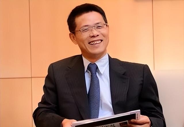 美国发出全球通缉令，逮捕中国芯片科学家陈正坤，现在怎么样了？