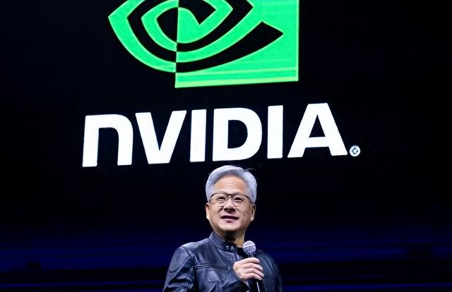 特朗普最新两大动作后，美媒做出惊人论断：特朗普对华战略变了