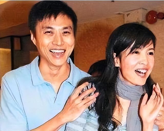 被戴8次绿帽子，3次被捉奸在床，这就是我们“玉女”守卫的爱情