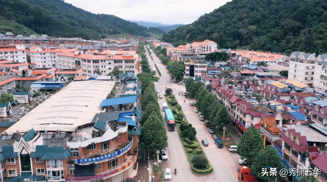 深读昆明|民心相通产业共兴文化共融：磨憨口岸奏响民族团结幸福曲