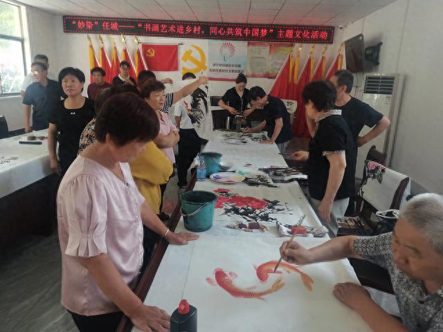 书画名家捐赠墨宝 助力乡村文化建设