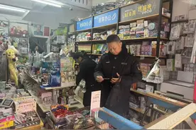 商家诱导学生购买稀有卡牌？岳阳一家长来电投诉......图片