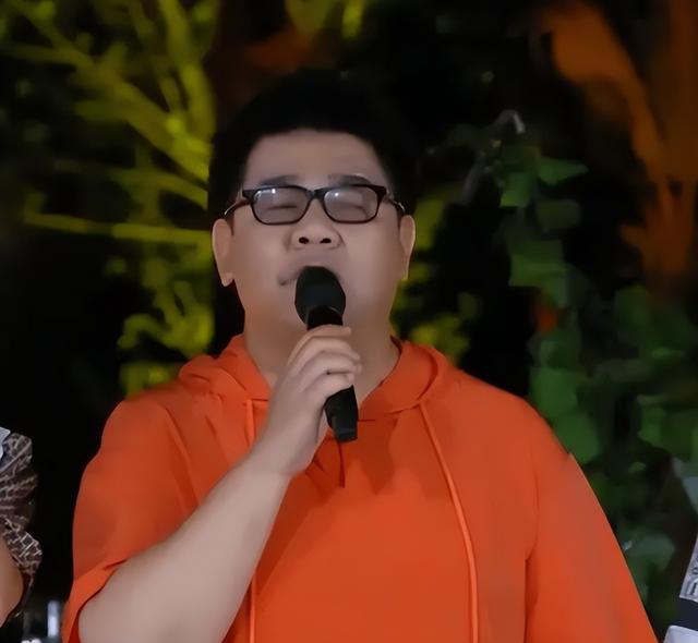善恶终有报！狂妄自大的“盲人”歌手杨光，终究付出了惨痛代价