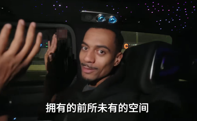 法国小伙第一次来中国旅行震惊不已，直呼自己来到了“假中国”！