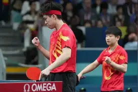 国乒离开巴黎！孙颖莎发文向邱贻可致歉，澄清和大头的关系。图片