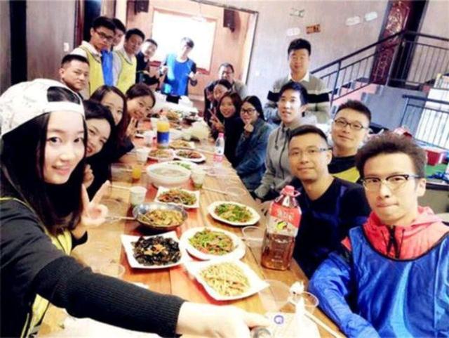 美国游客来到湖北武汉,两点称不习惯,直呼直言很难适应
