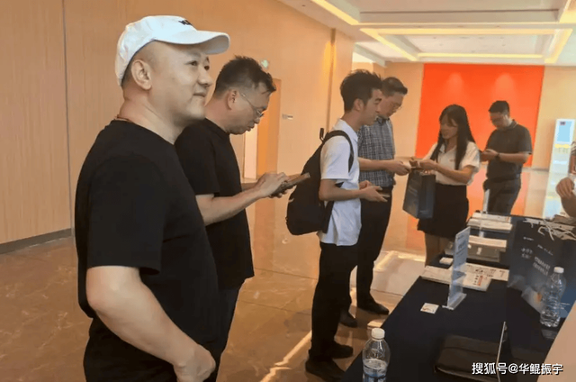 华鲲振宇重庆合作伙伴生态大会举办 以场景创新开拓AI市场新蓝海