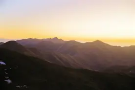 太火了！探秘拉脊山的“前世今生”图片