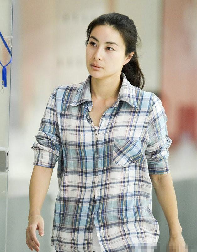 霍启仁举行婚礼，大嫂郭晶晶缺席，让人讨厌的事情发生了