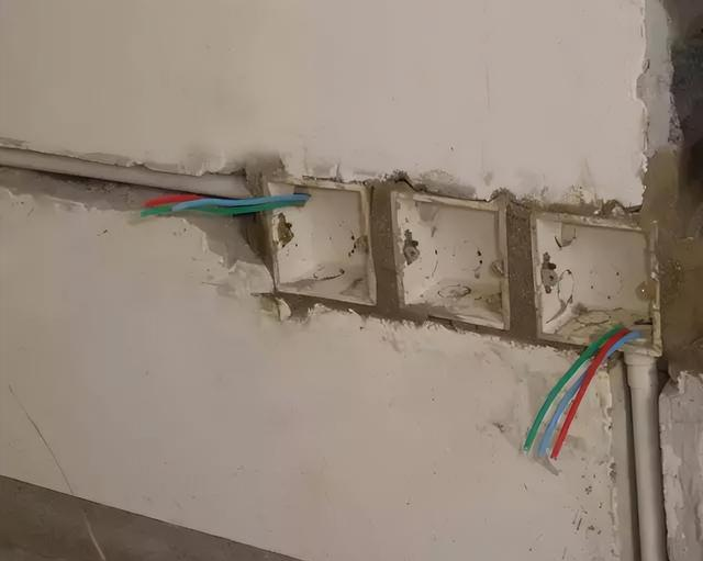 去了浙江才发现，电线早已不埋墙里了！瞧人家这么设计，真是先进