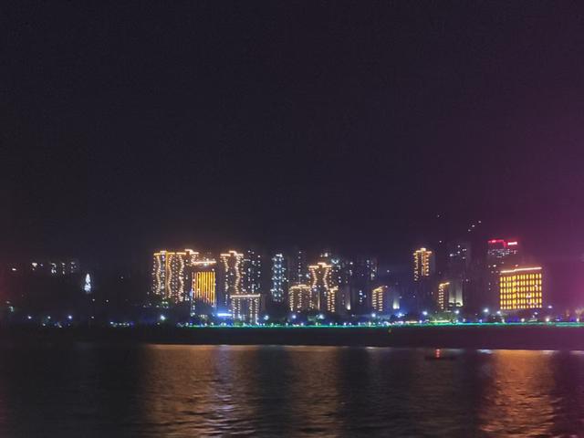 万州会战友（38军113师337团），夜游万州三峡平湖